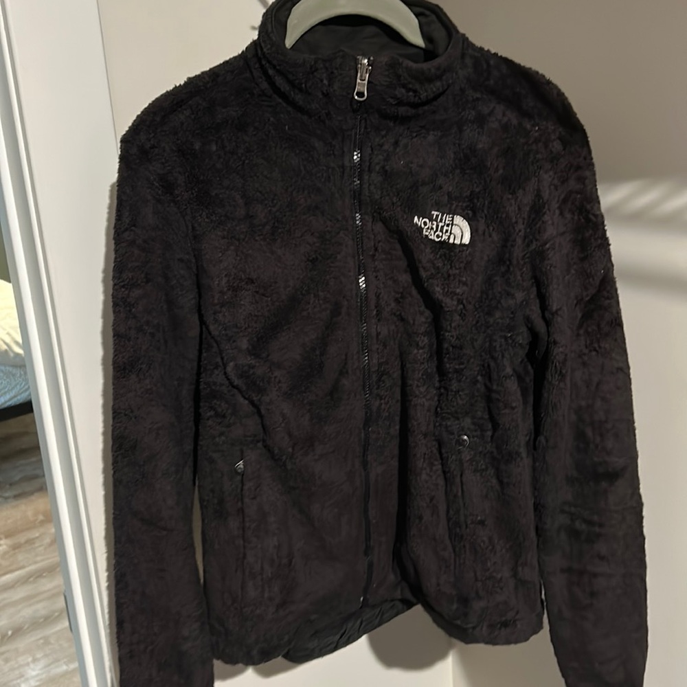 Medium northface women’s black full zip fuzzy coat